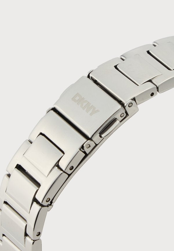 DKNY