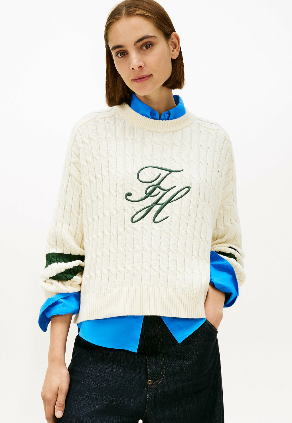 LOGO EMBROIDERY RELAXED CABLE KNIT JUMPER Media 3