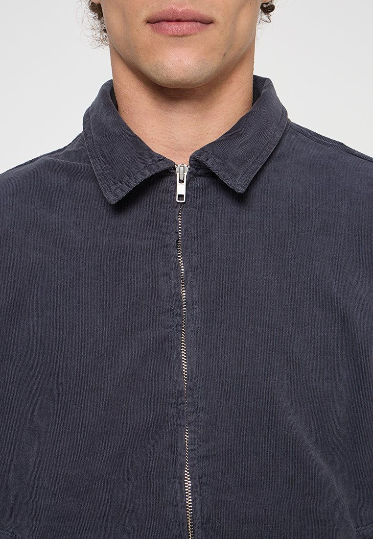 REGULAR FIT Media 3
