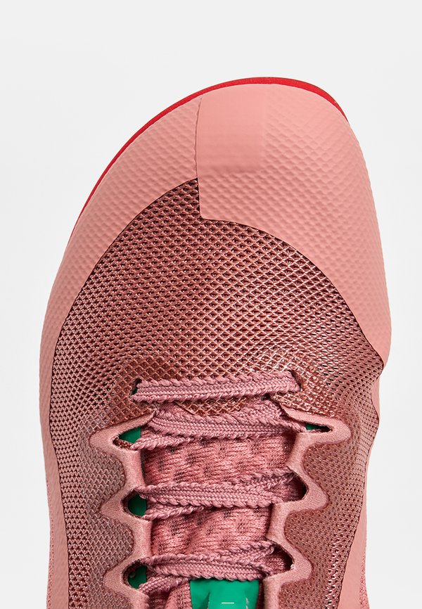 Nike Performance ZOOM RIVAL MULTI ALL