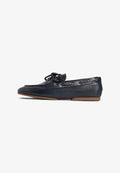 Tommy Hilfiger LEATHER TH MONOGRAM BOAT SHOES - Boat shoes - space blue