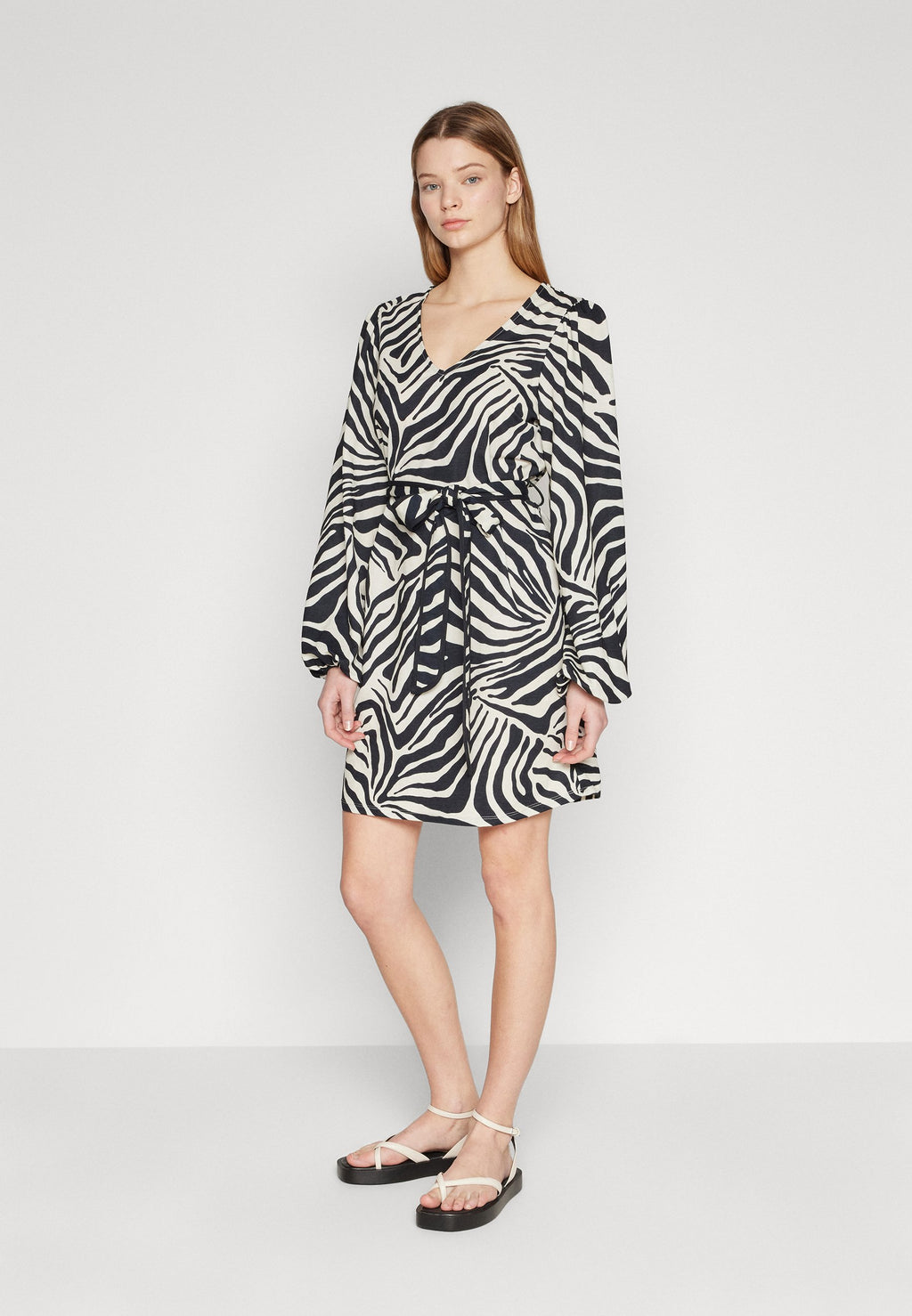 VILA VIMIRAN MOLLI V-NECK SHORT DRESS