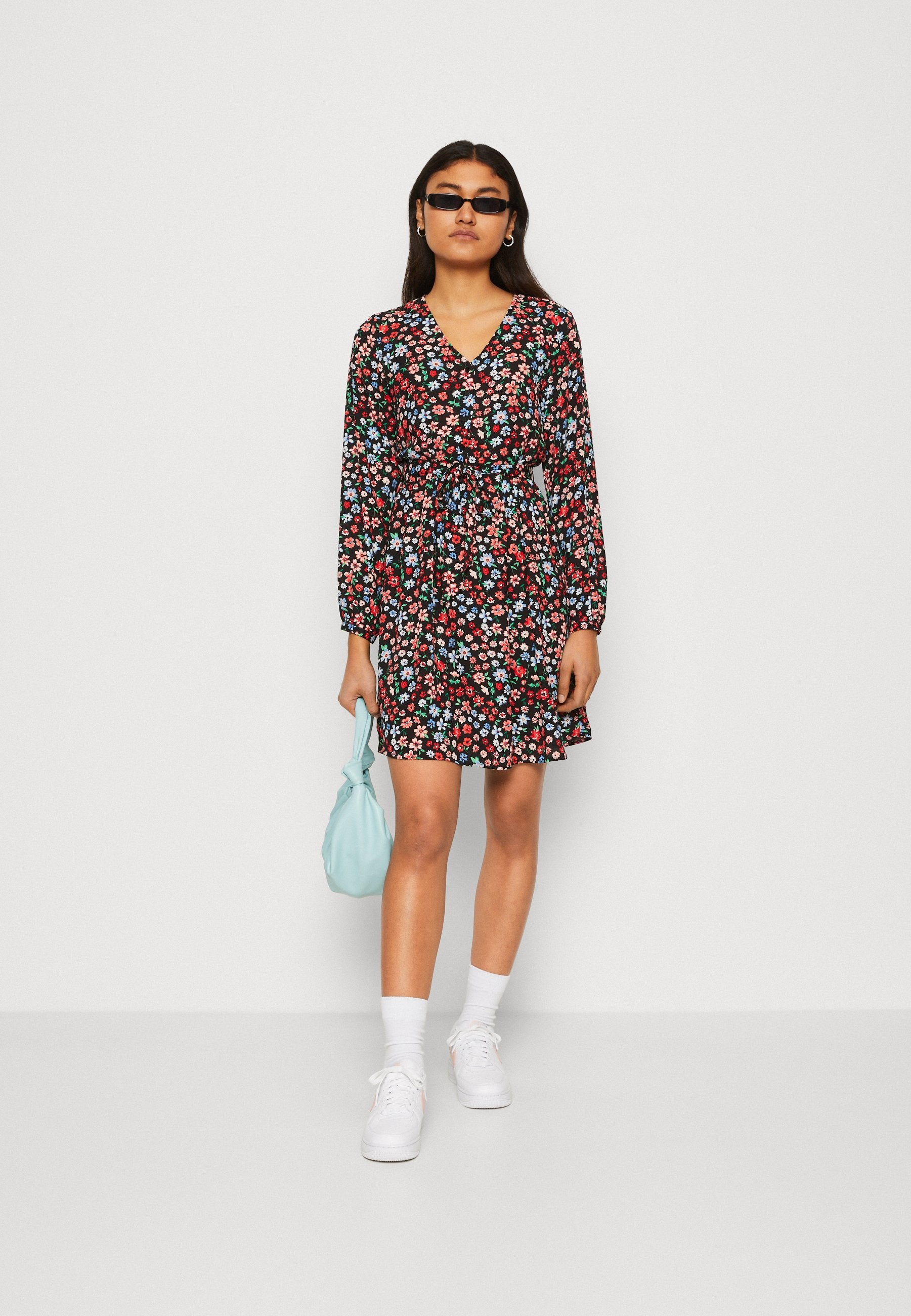 ONLEMMA BELT DRESS Media 2