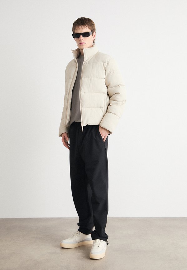 Calvin Klein TEXTURE QUILT PUFFER