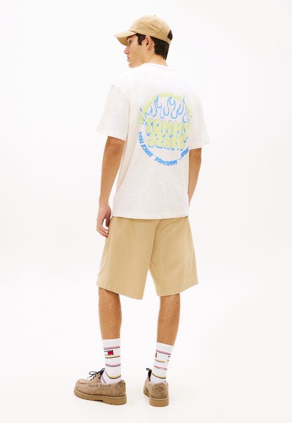 Tommy Jeans BUBBLE LOGO TEXTURED RELAXED T-SHIRT