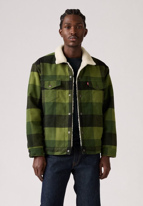 Levi's® RELAXED FIT
