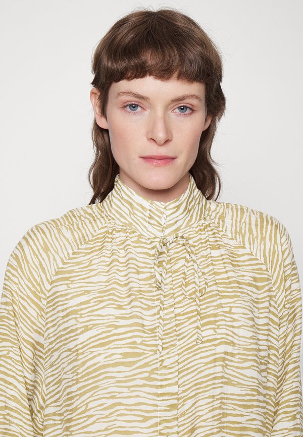 Résumé PHILINERS DRESS