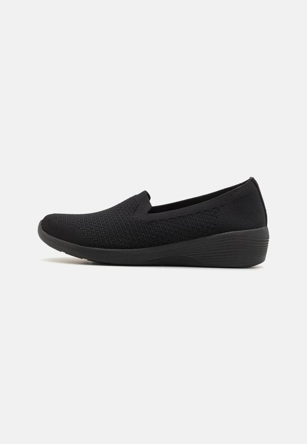 Skechers ARYA