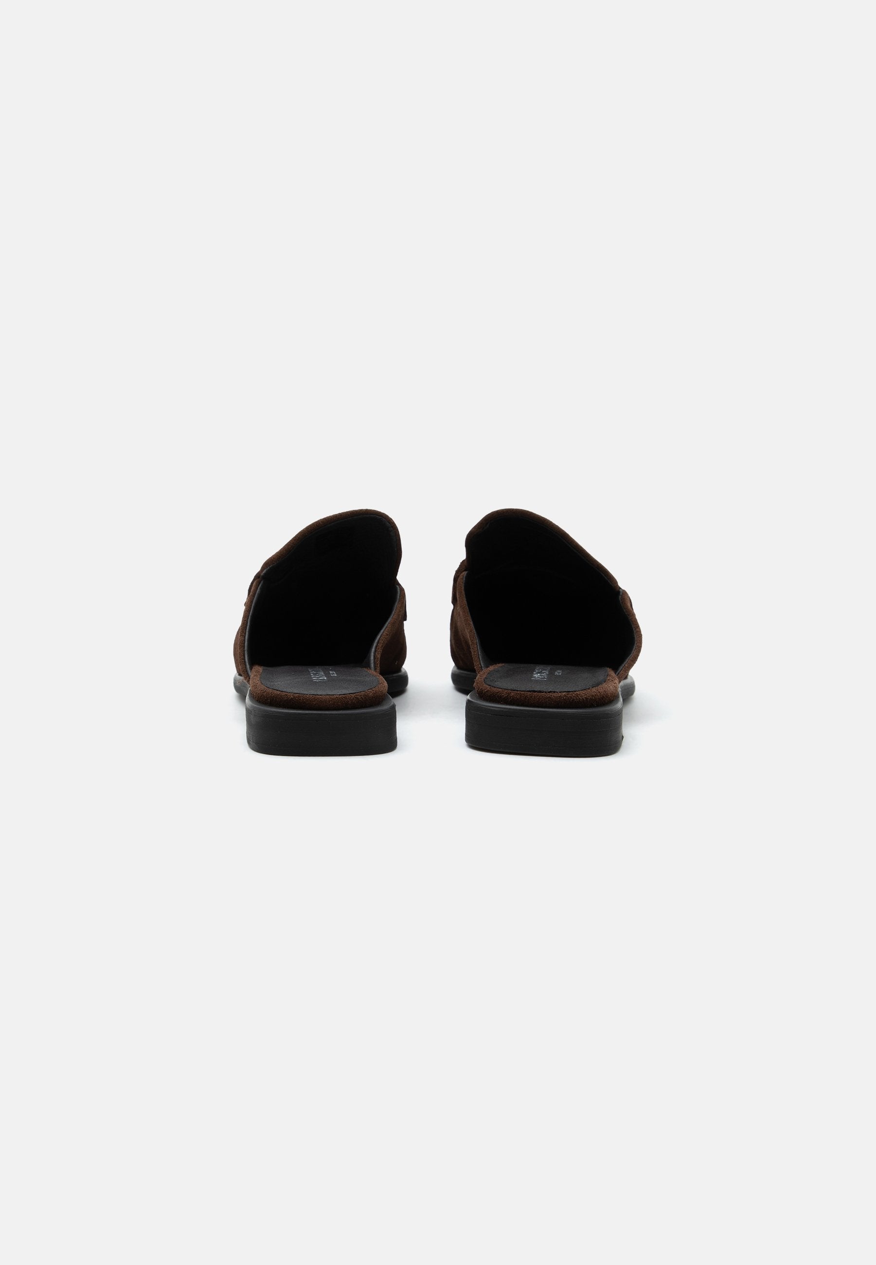 Pavement PAELMIRA MULE