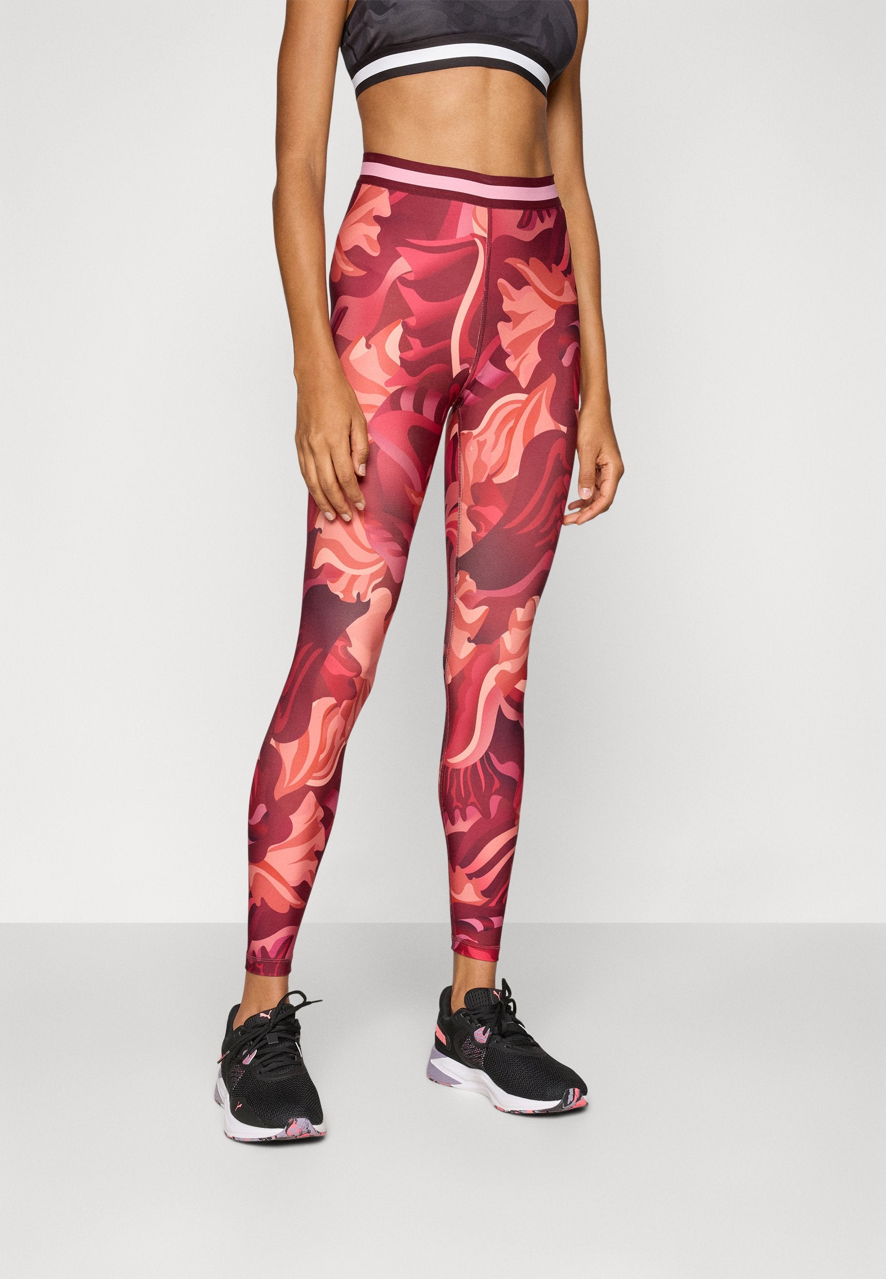 Puma STRONG FLORAL