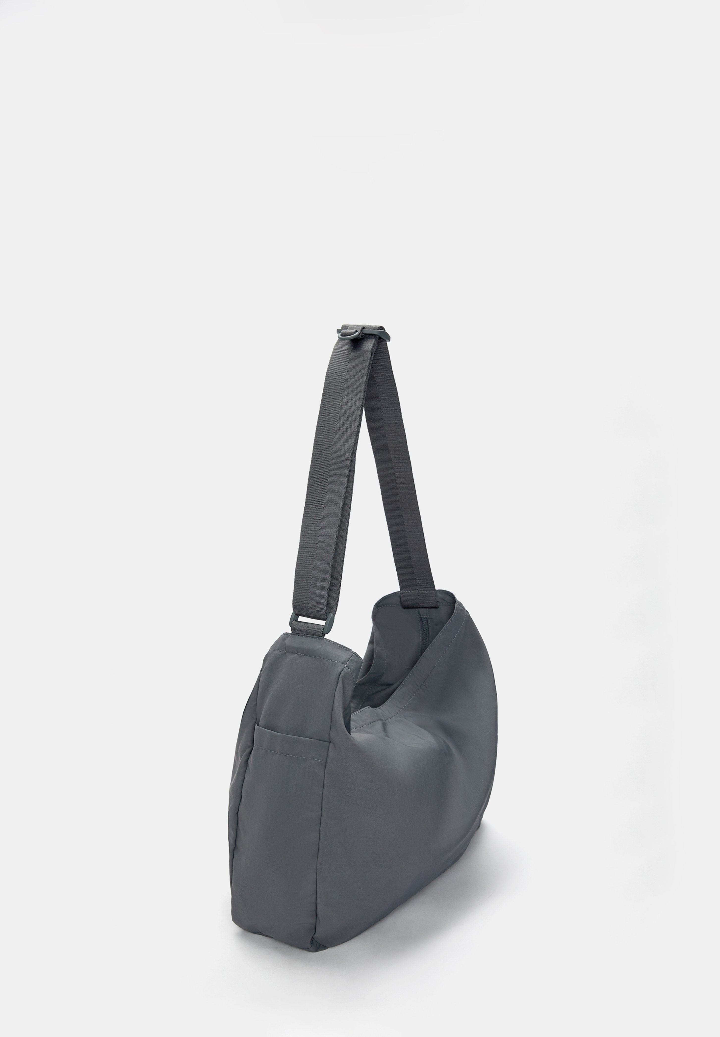 PULL&BEAR SHOPPER