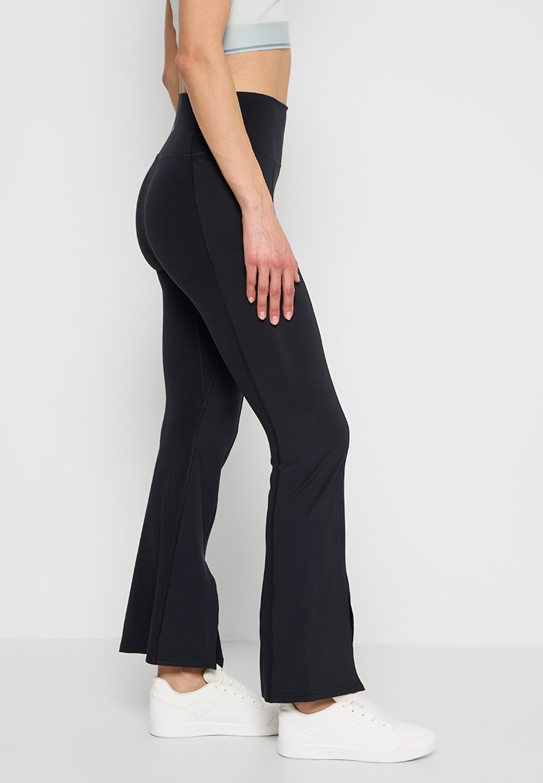 Under Armour MERIDIAN KICK FLARE PANT-GRN