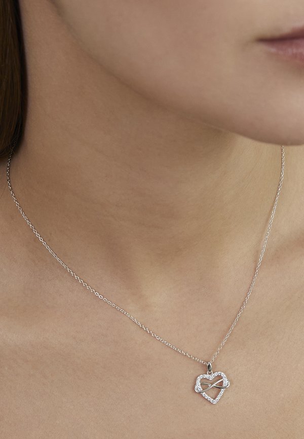 s.Oliver INFINITY HEART - Necklace - silver-coloured