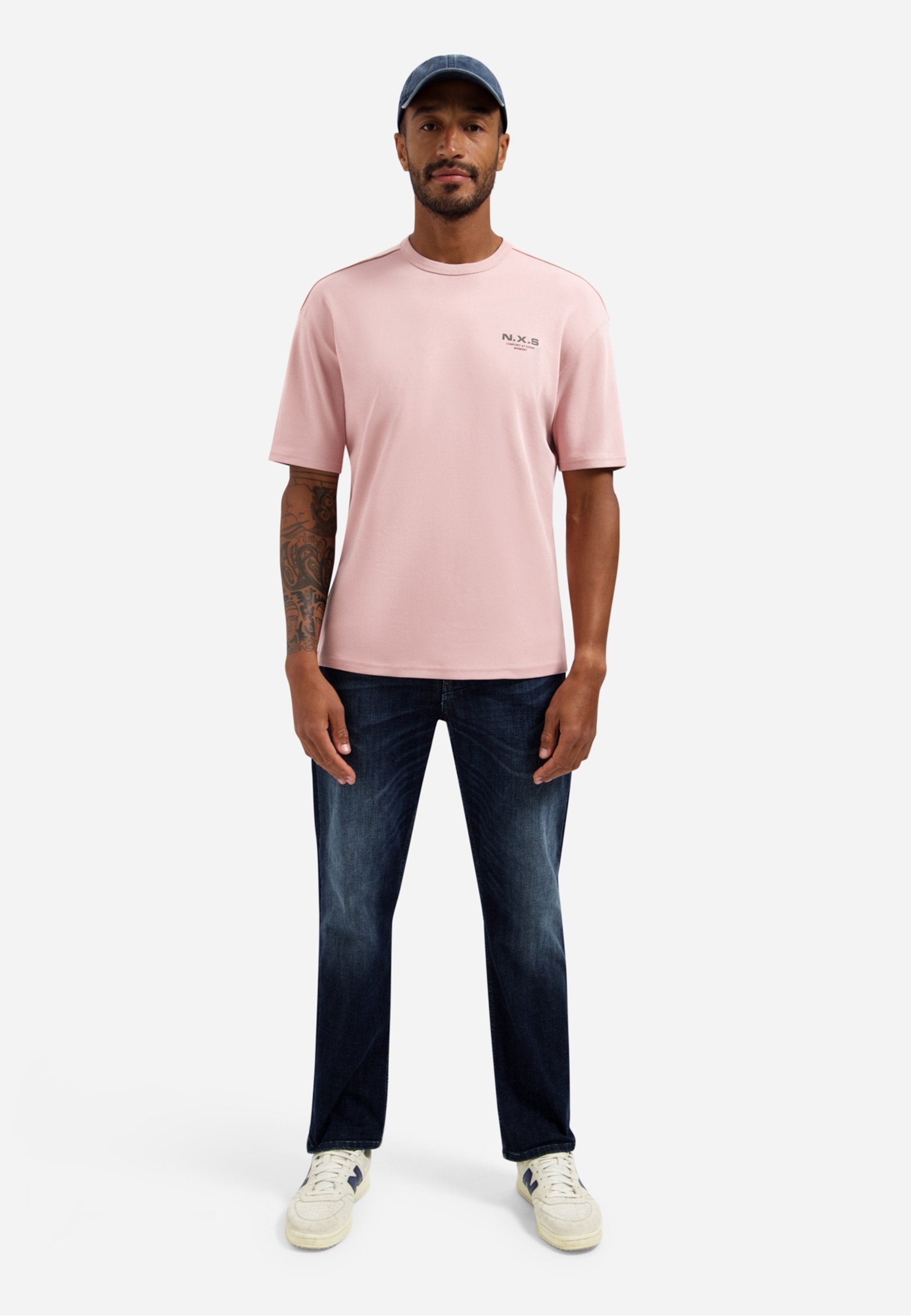 HEAVY CREW NECK  Media 2