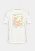 Weißes Kurzarm-T-Shirt mit einer Retro-Grafik eines Vans, zwei Palmen und einer Person beim Surfen, umrahmt von abstrakten Formen.