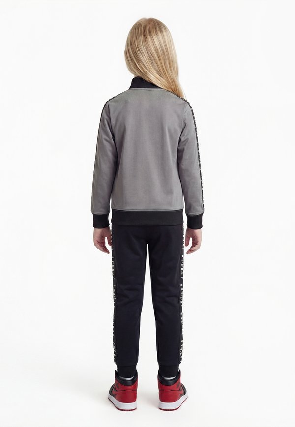 Jordan UNISEX SET