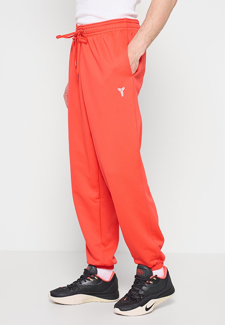 Nike Performance
