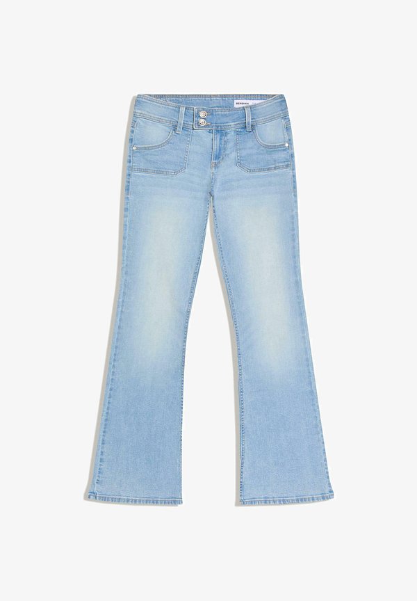 Bershka LOW-RISE - Bootcut jeans - light blue