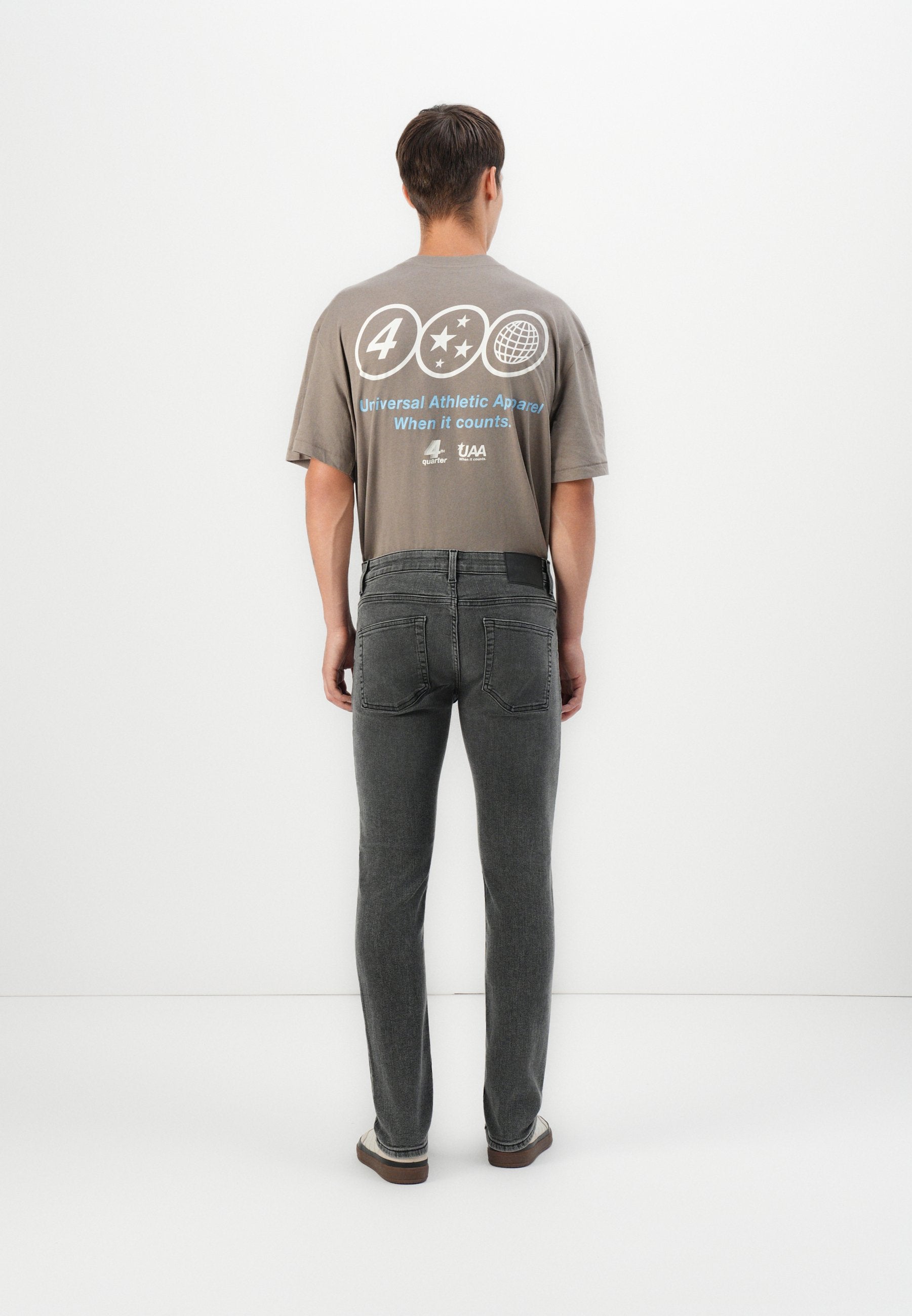 Slim fit ONSLOOM Media 4