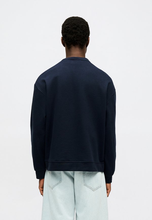 Calvin Klein LOGO TAPE CREW ICON