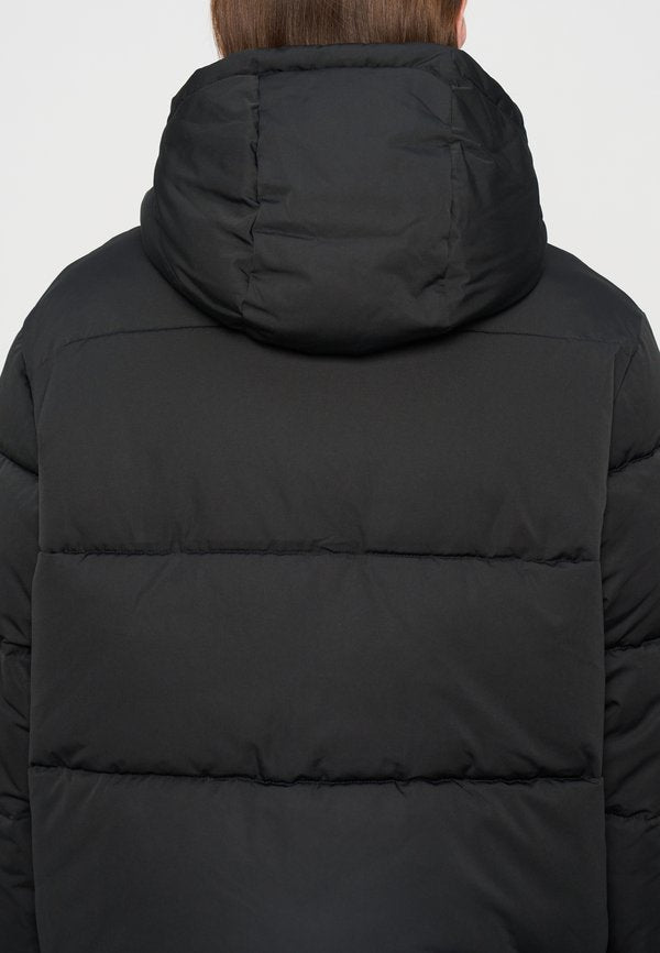EA7 Emporio Armani