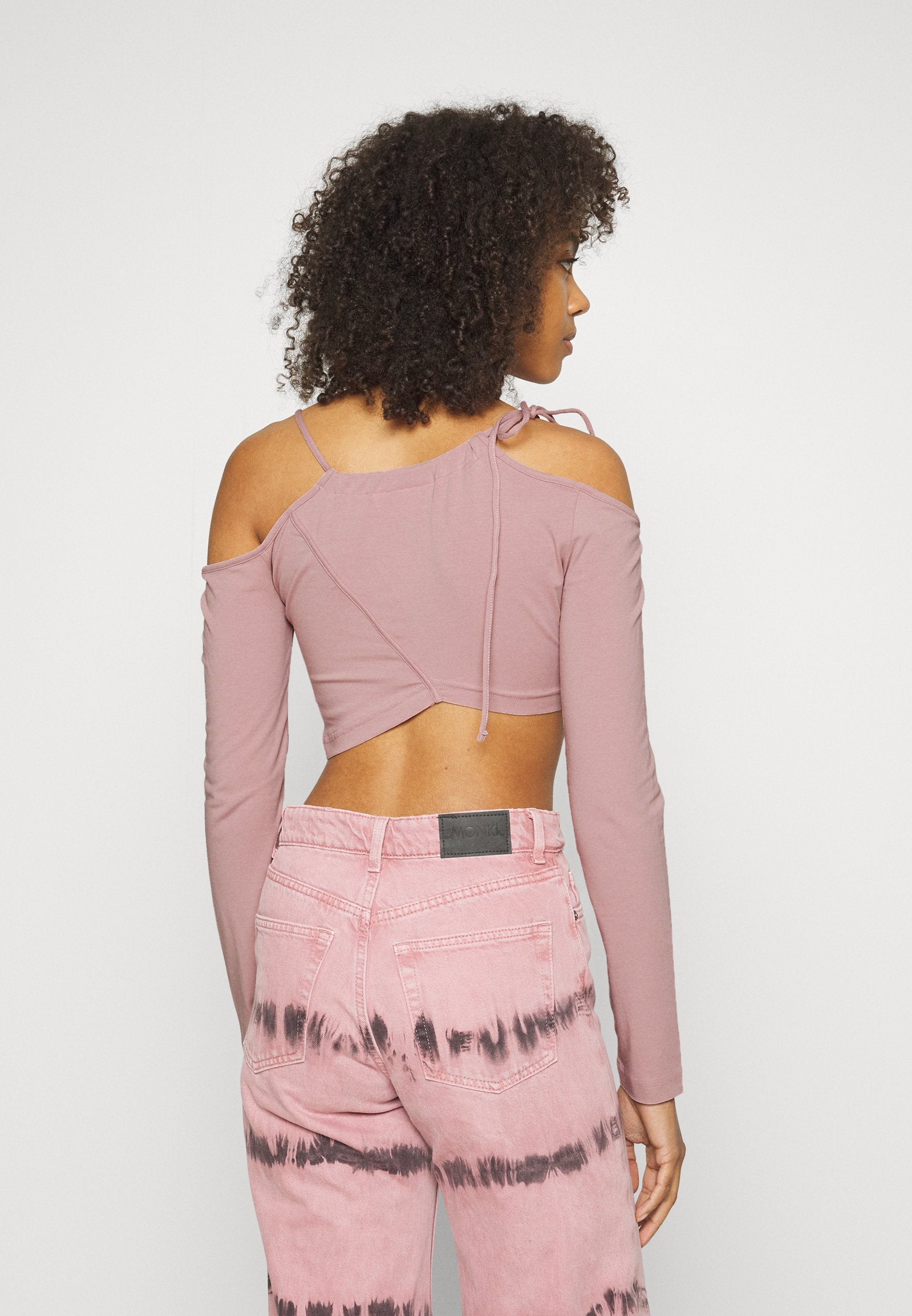 Weekday ZENIA CROP