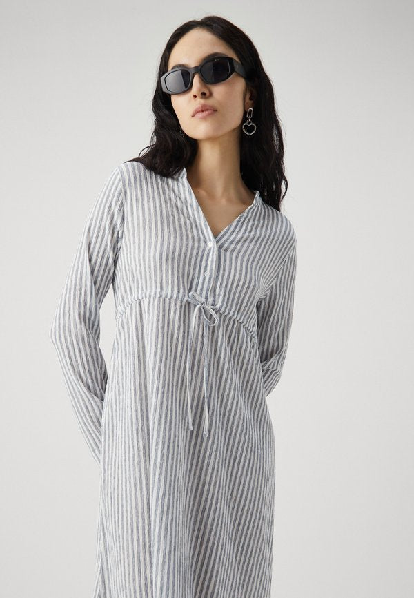 Vero Moda Tall VMBERTA PIA SHORT DRESS