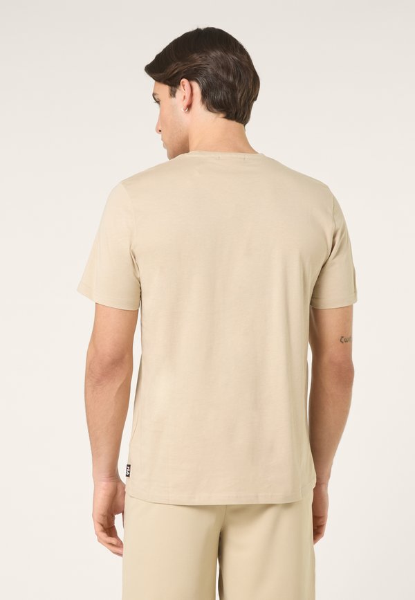 Fila APPAREL VALIVERSI REGULAR GRAPHIC