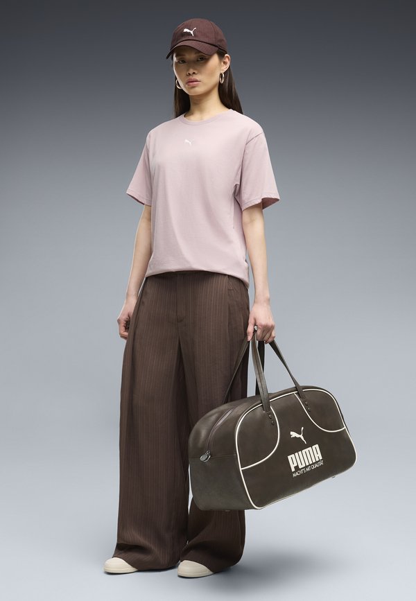 Puma RELAXED FIT - Basic T-shirt - misty pink
