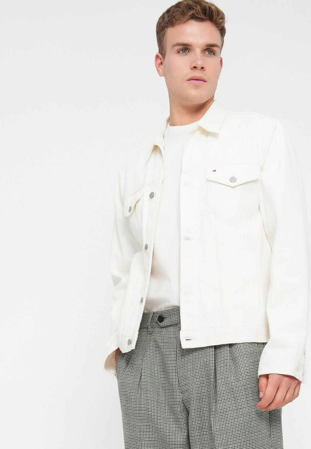 SMART CASUAL PURE WOOL CHECK RELAXED TROUSERS Media 5