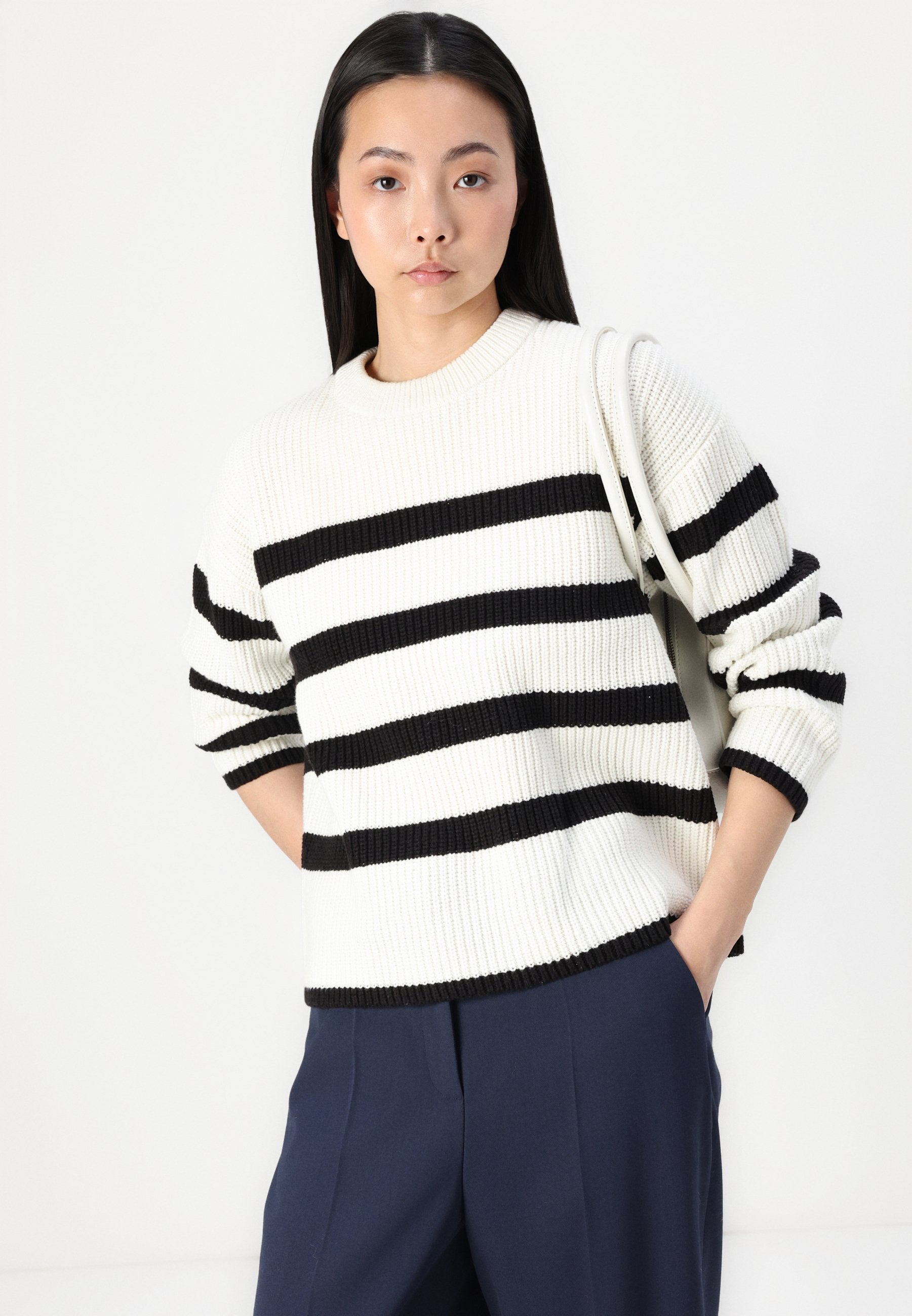 Selected SLFBLOOMIE O NECK