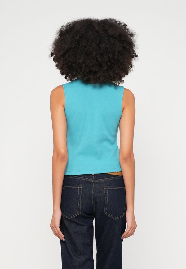Calvin Klein Jeans