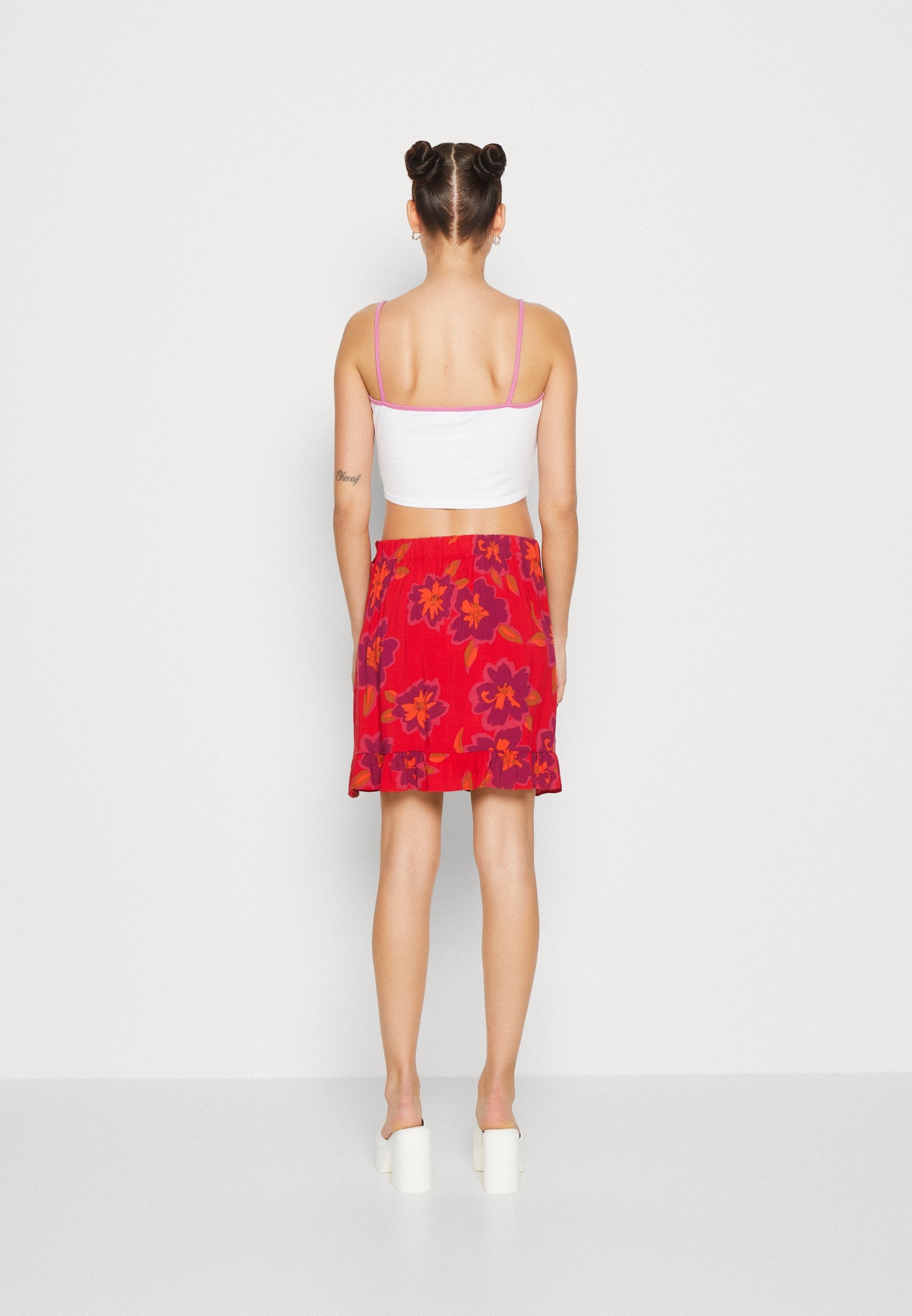 VILA VINAJA SHORT WRAP SKIRT