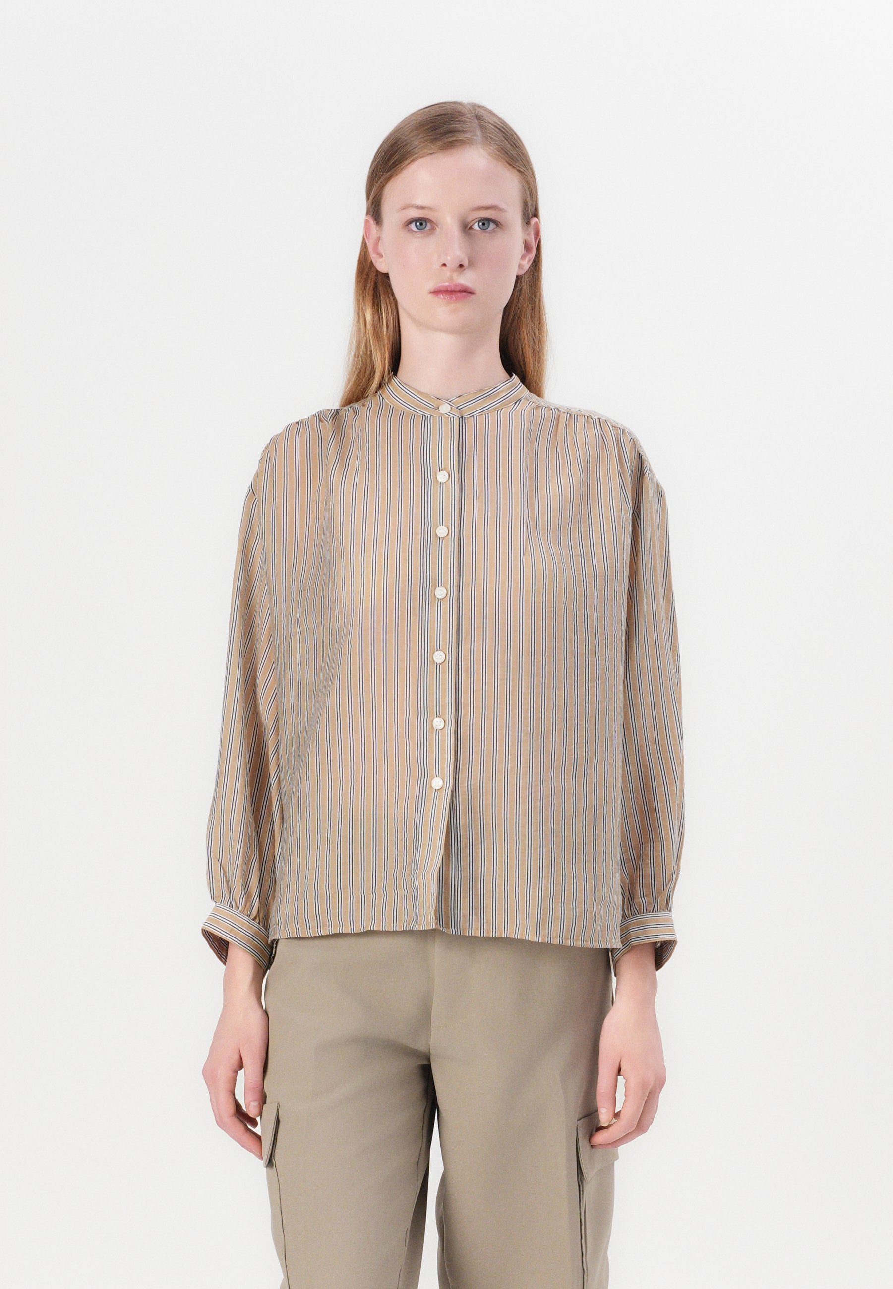 GAP SHEER FASHION SHIRT