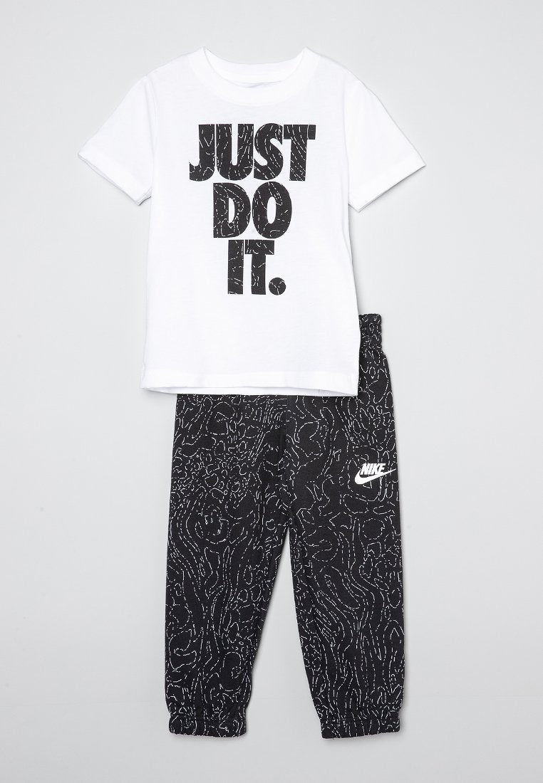 Nike Sportswear SET