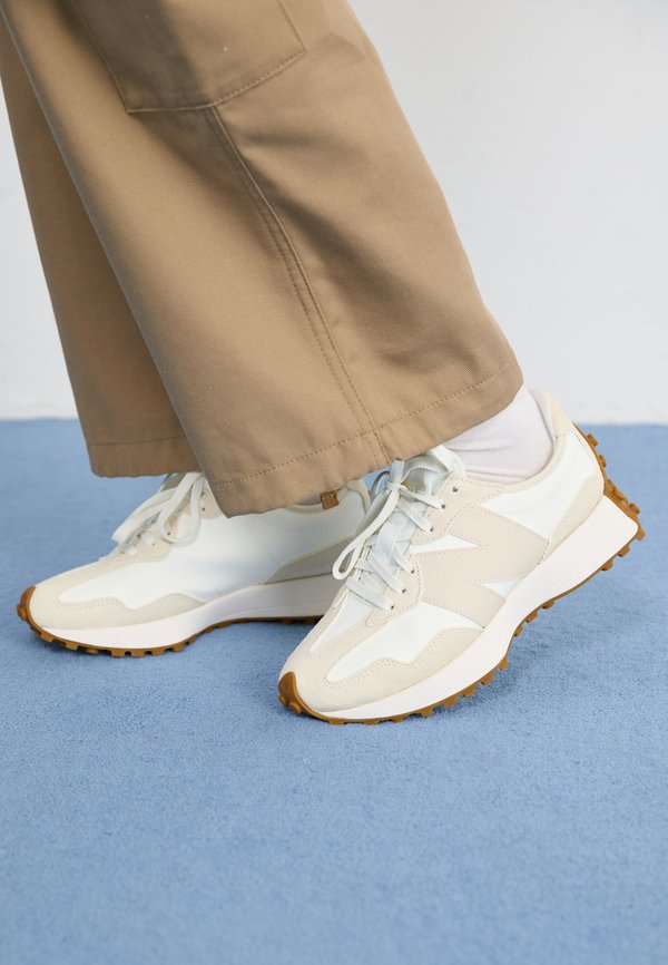New Balance WS327 - Trainers - linen