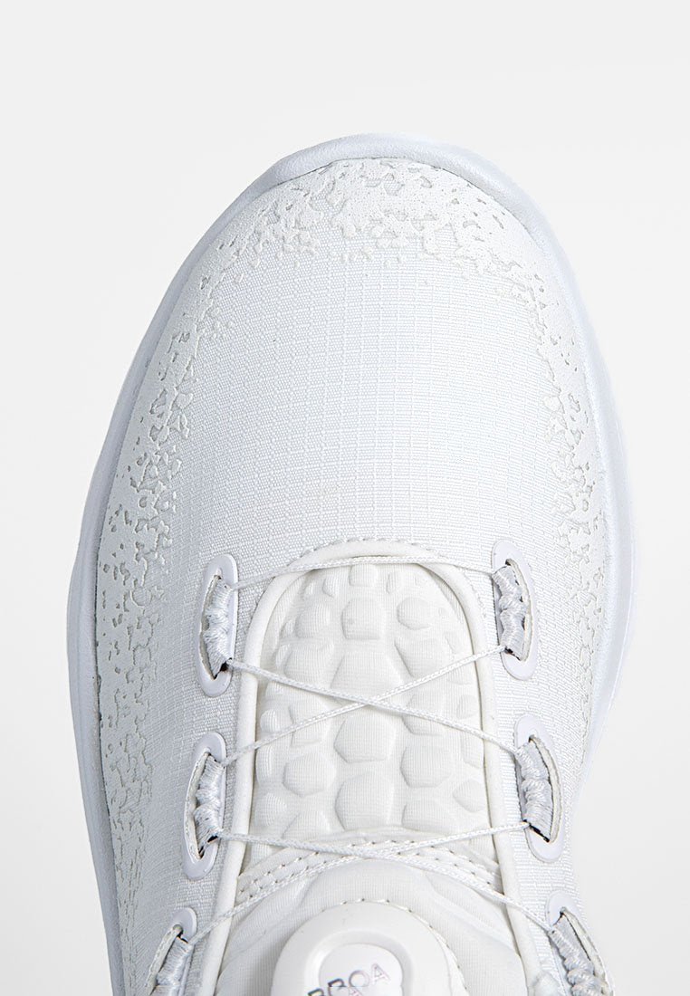 Under Armour SLIPSPEED MEGA