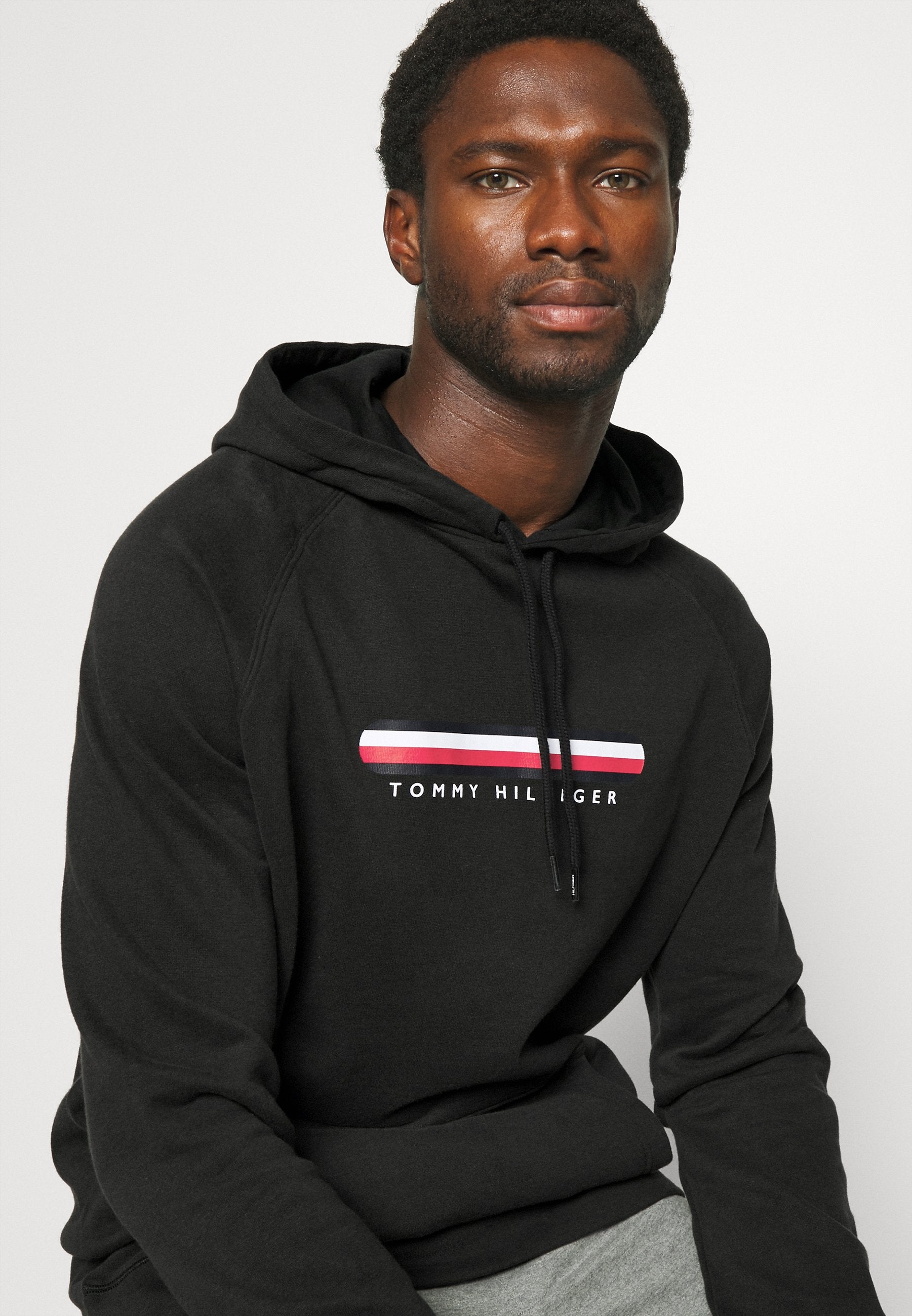OH HOODIE Media 5