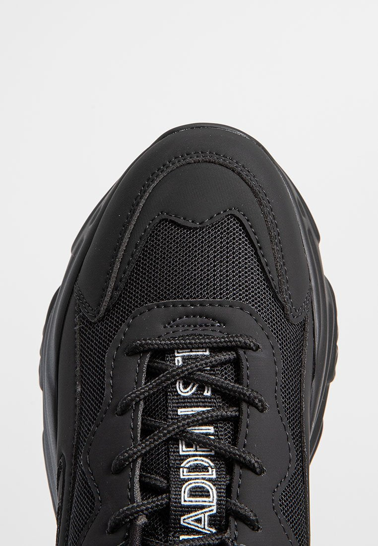 Steve Madden ACERS