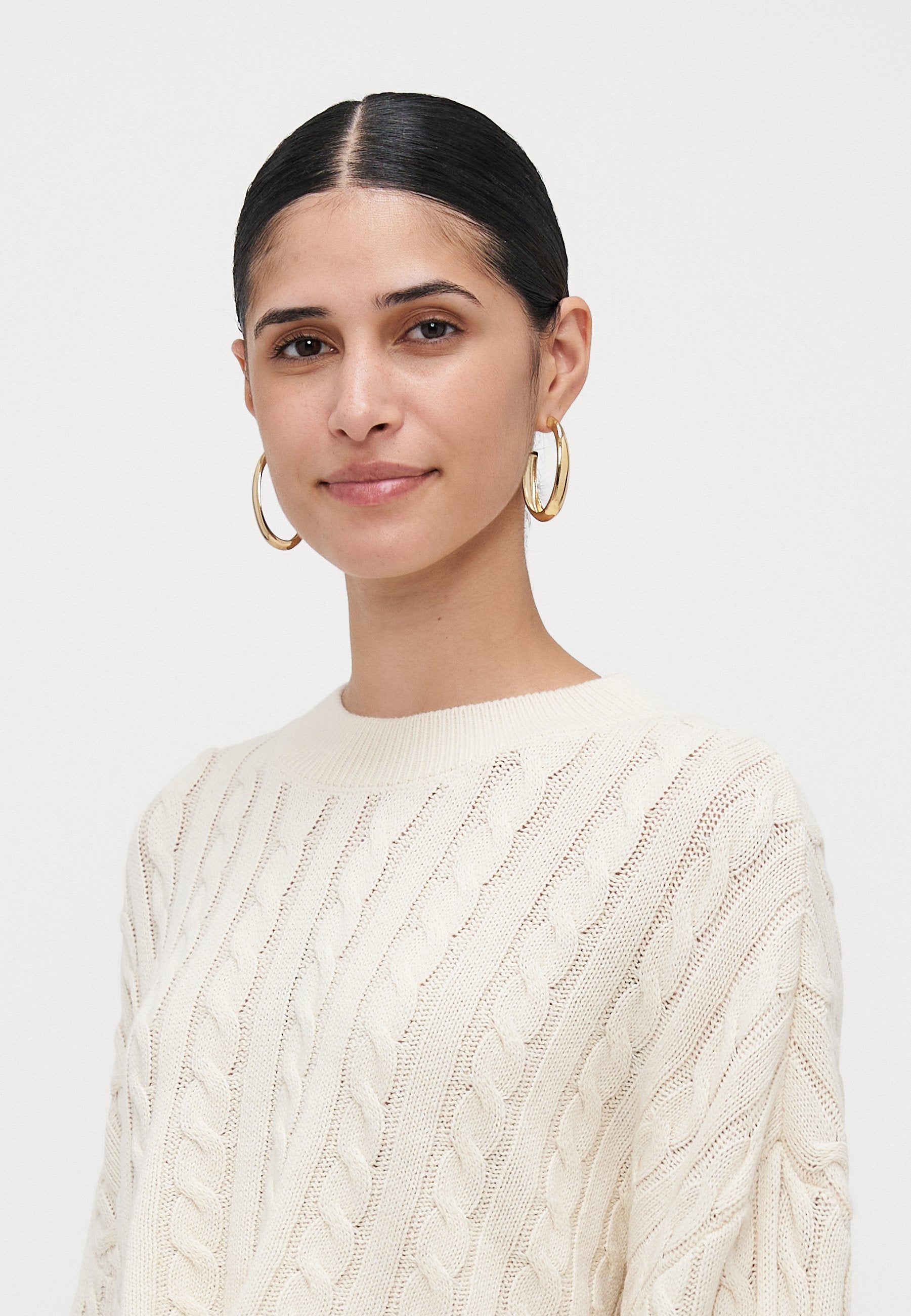 ONLBIRTIE SHORT CABLE O NECK  Media 5