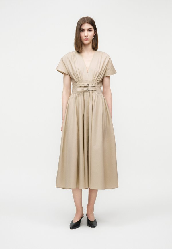 DKNY