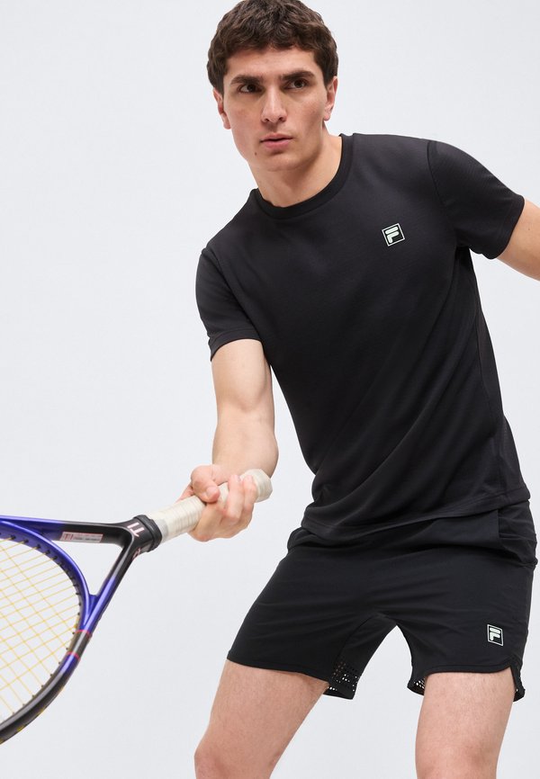 Fila TRISTAN