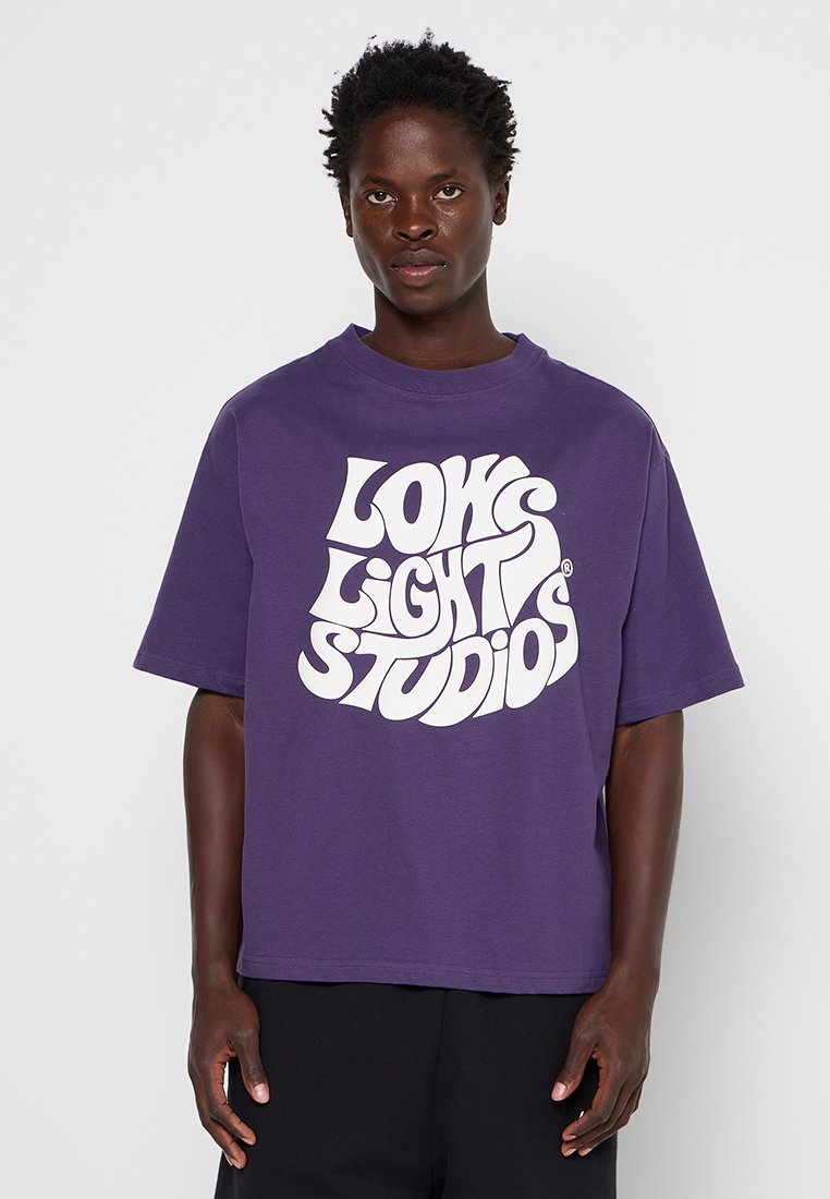 LOW LIGHTS STUDIOS®