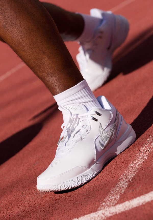 Nike Performance ZM LEBRON NXXT GEN AMPD