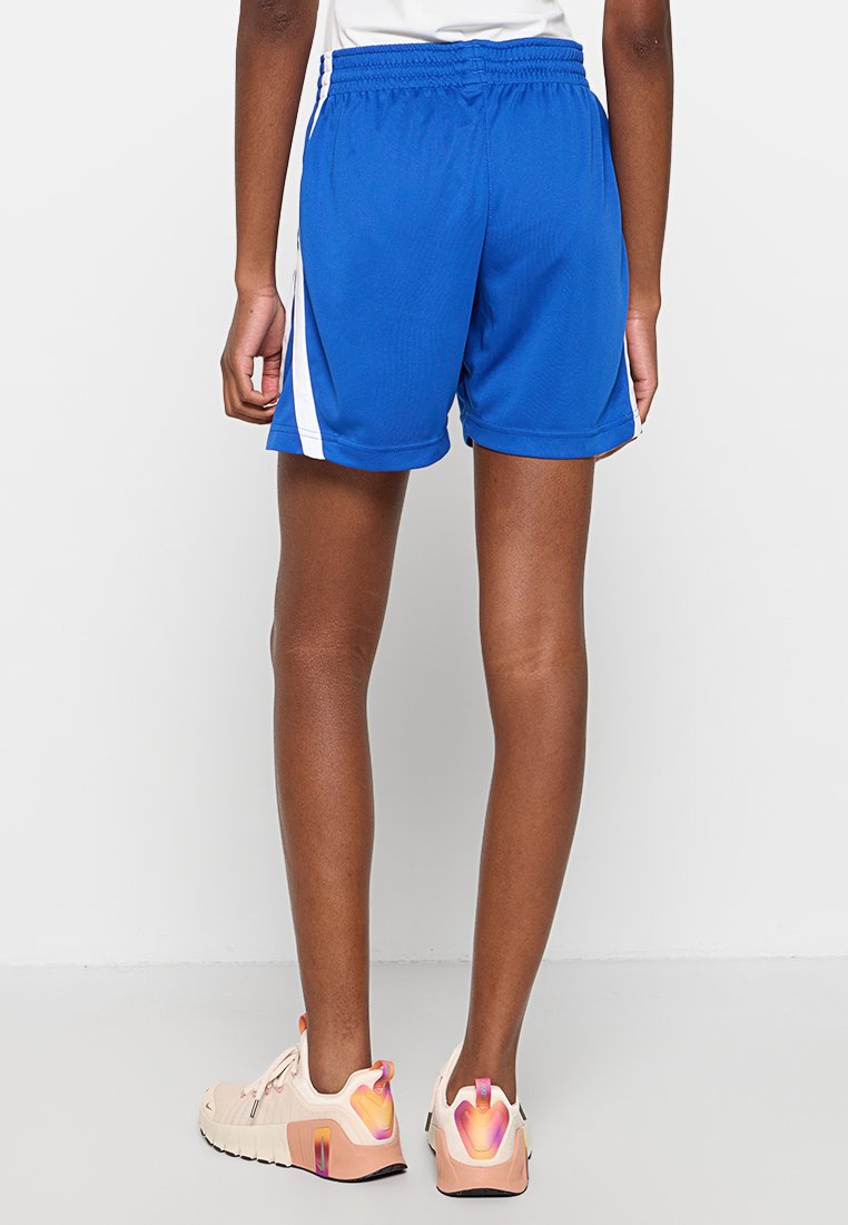 Nike Performance