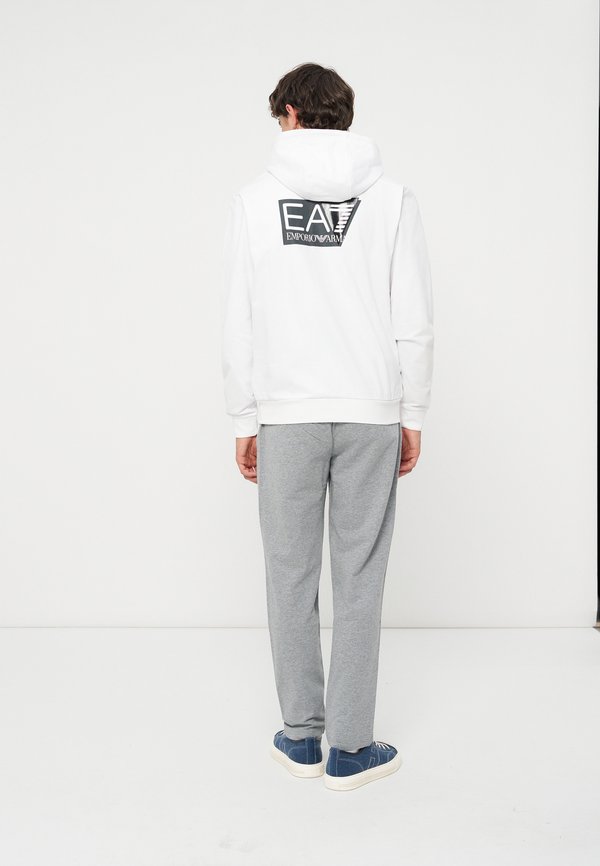 EA7 Emporio Armani