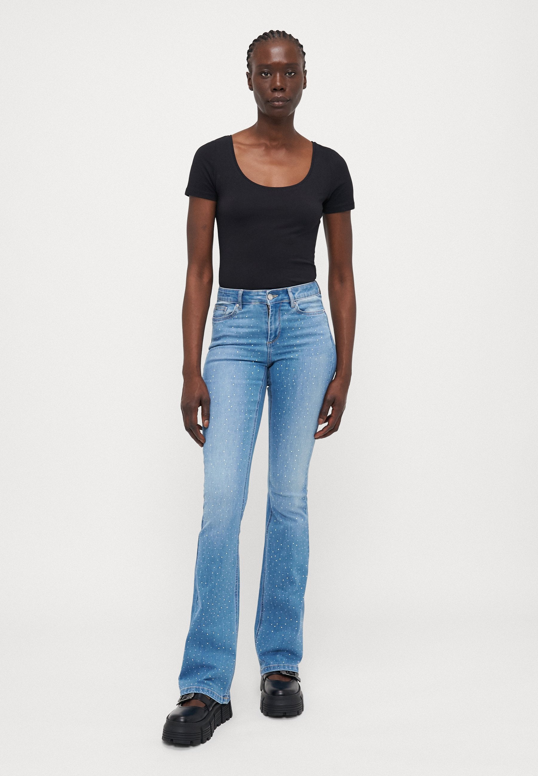 Flared fit ONLWAUW Mid waist Media 2
