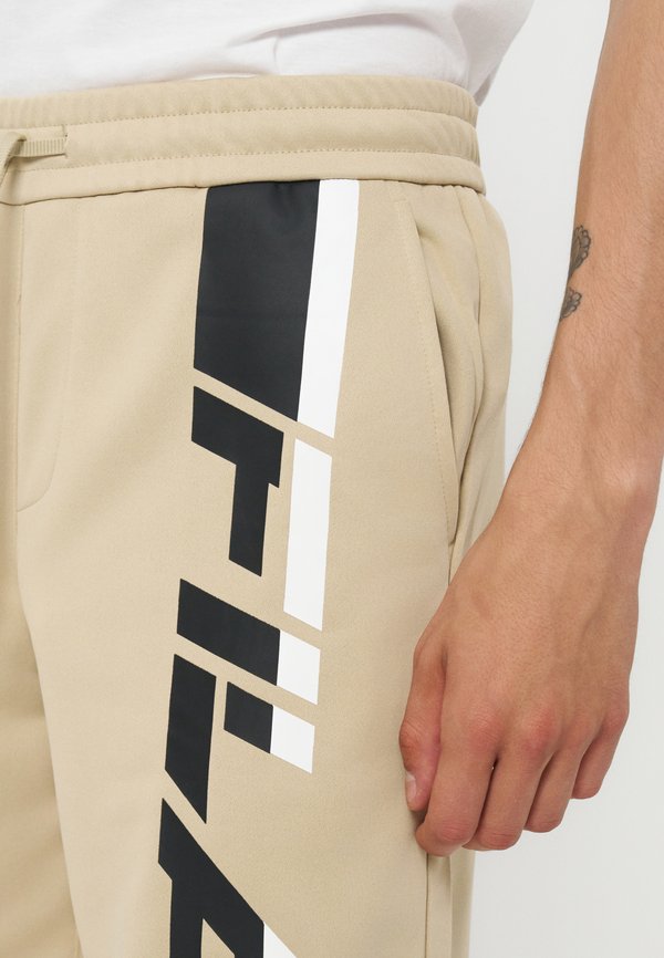 Fila VALIVERSI