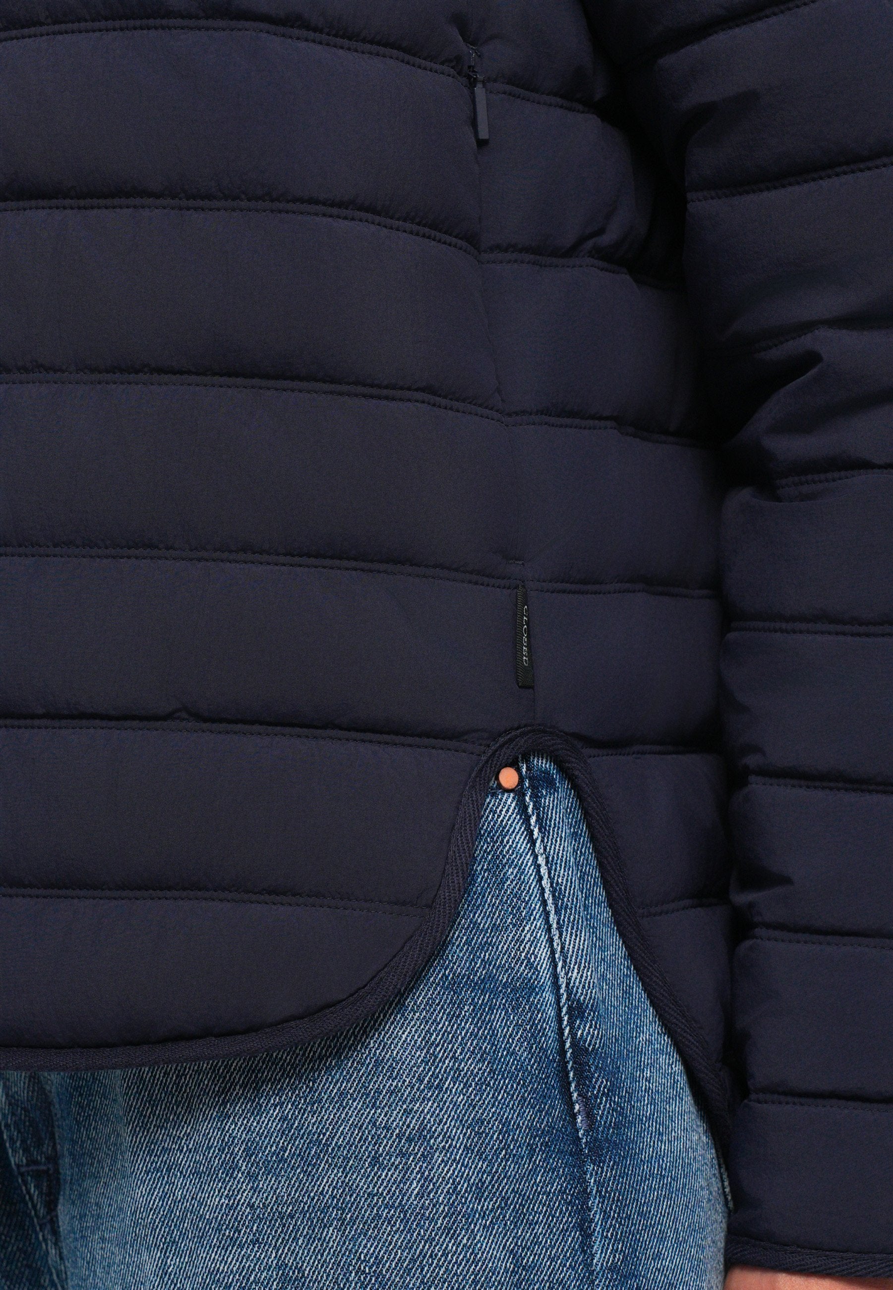 CLOSED QUILTED ZIP JACKET