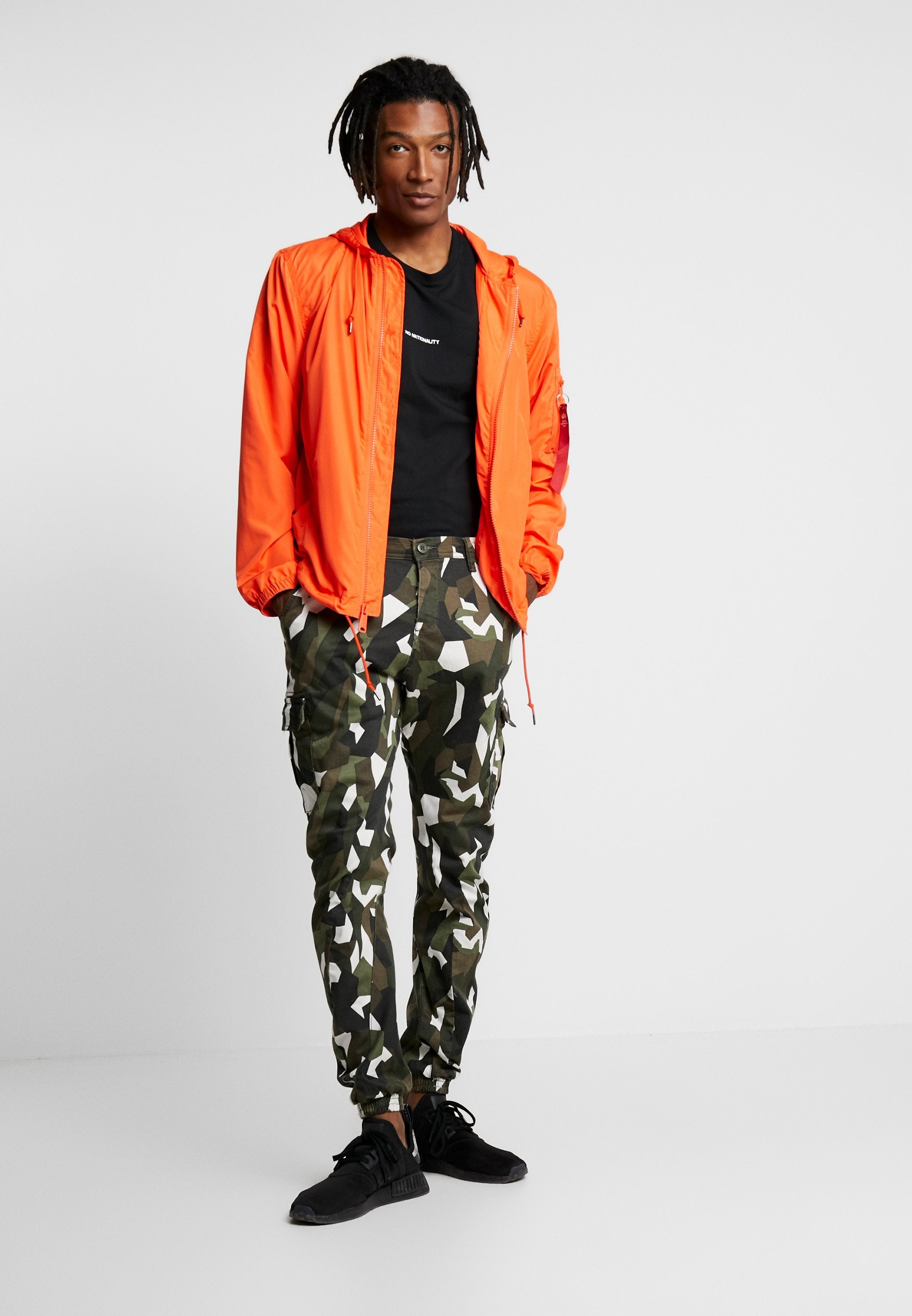 Urban Classics GEOMETRIC CAMO STRETCH PANTS